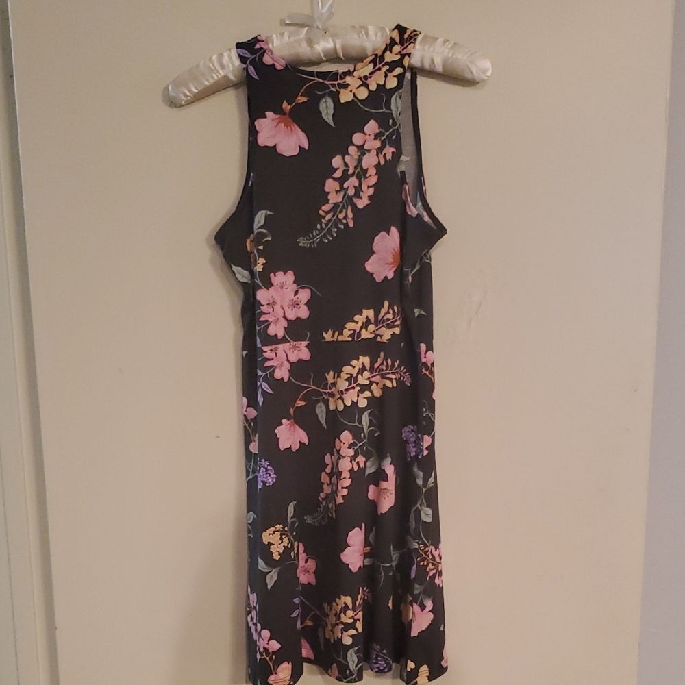 H&M Dark Gray Dress with Vibrant Floral Pattern - Picture 3 of 3